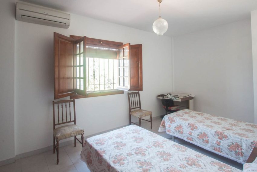 R5023150-Villa-For-Sale-Estepona-Finca-4-Beds-158-Built-15