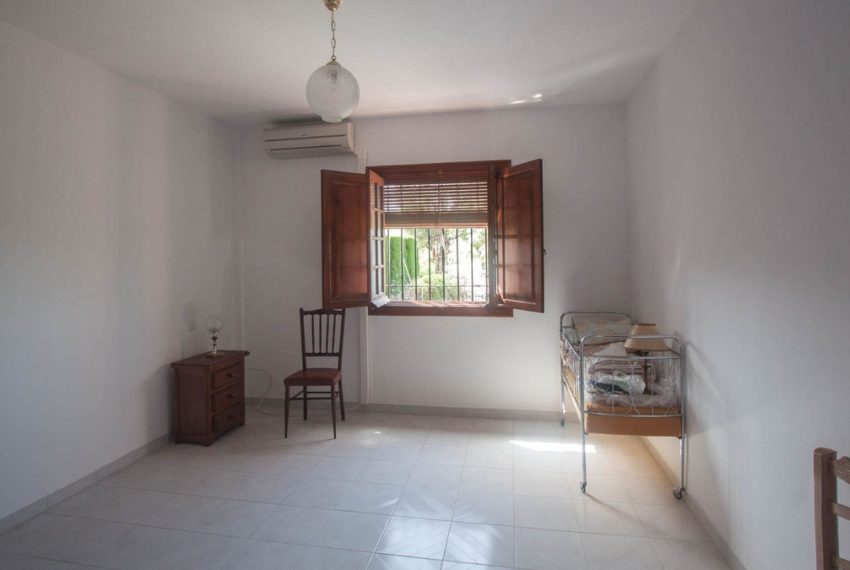 R5023150-Villa-For-Sale-Estepona-Finca-4-Beds-158-Built-19