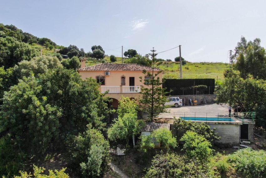 R5023150-Villa-For-Sale-Estepona-Finca-4-Beds-158-Built-3