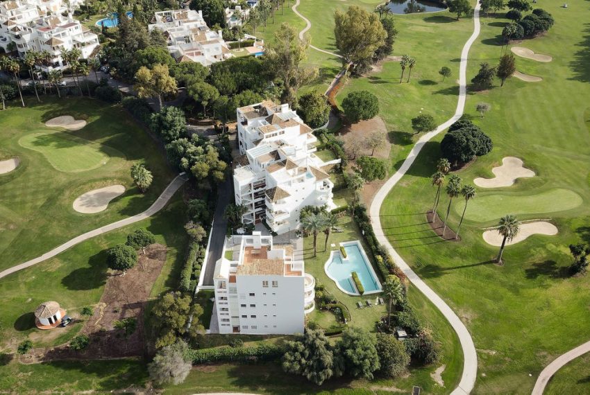 R5023300-Apartment-For-Sale-Nueva-Andalucia-Middle-Floor-3-Beds-161-Built