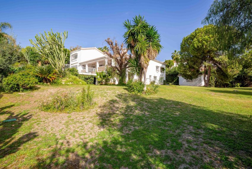 R5023336-Villa-For-Sale-El-Paraiso-Detached-5-Beds-587-Built-9