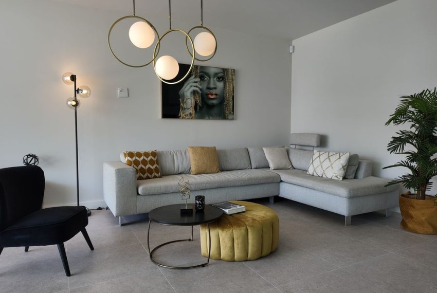 R5023372-Apartment-For-Sale-Estepona-Ground-Floor-3-Beds-180-Built-1
