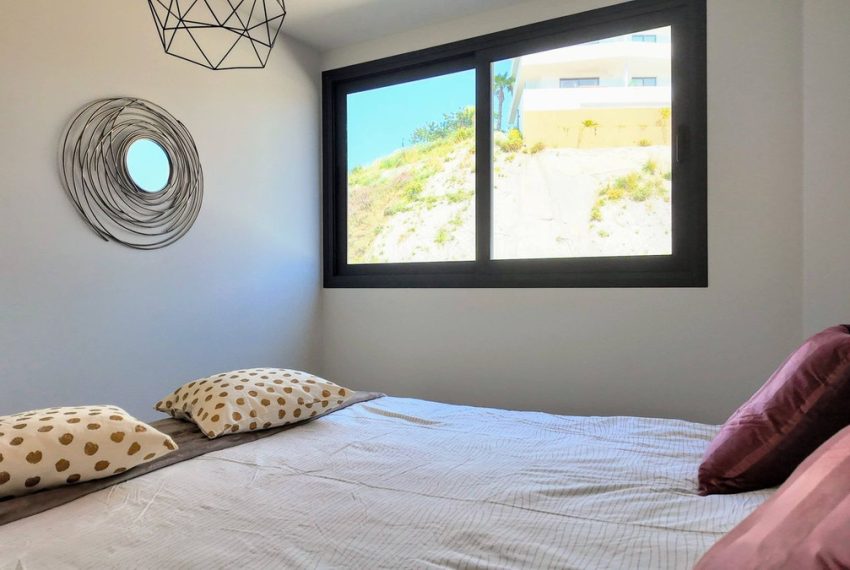 R5023372-Apartment-For-Sale-Estepona-Ground-Floor-3-Beds-180-Built-11