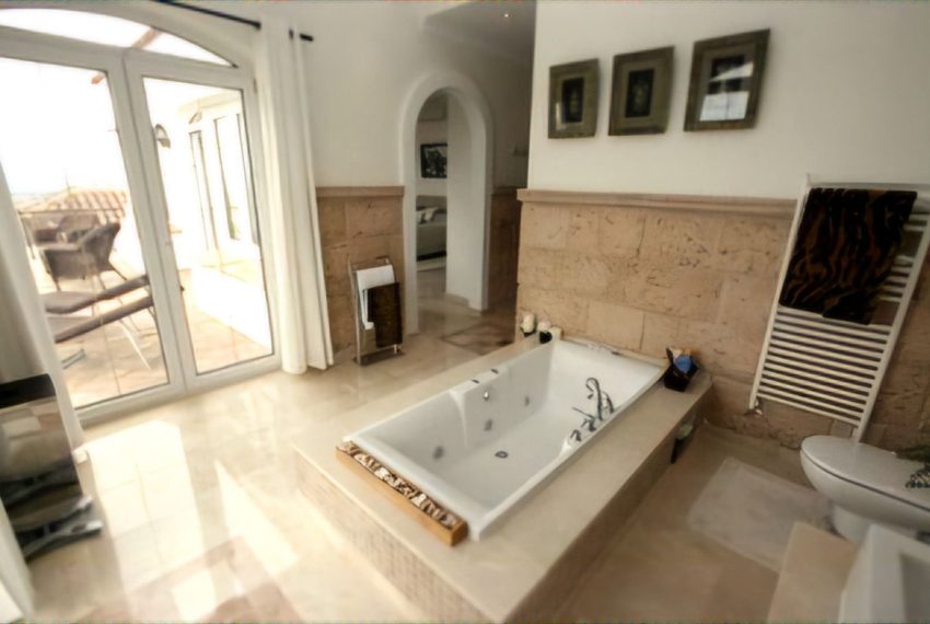 R1954860-Villa-For-Sale-Mijas-Detached-5-Beds-470-Built-3