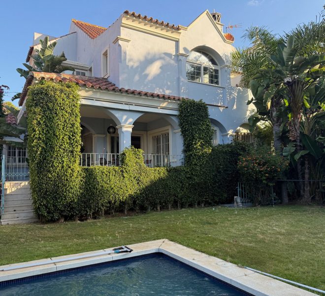 R2527412-Image 1-Detached - 5 Beds - 380 Built