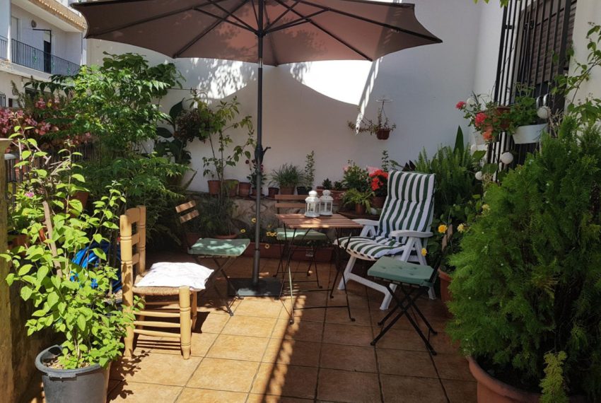 R3937837-Townhouse-For-Sale-Guaro-Terraced-4-Beds-140-Built-1