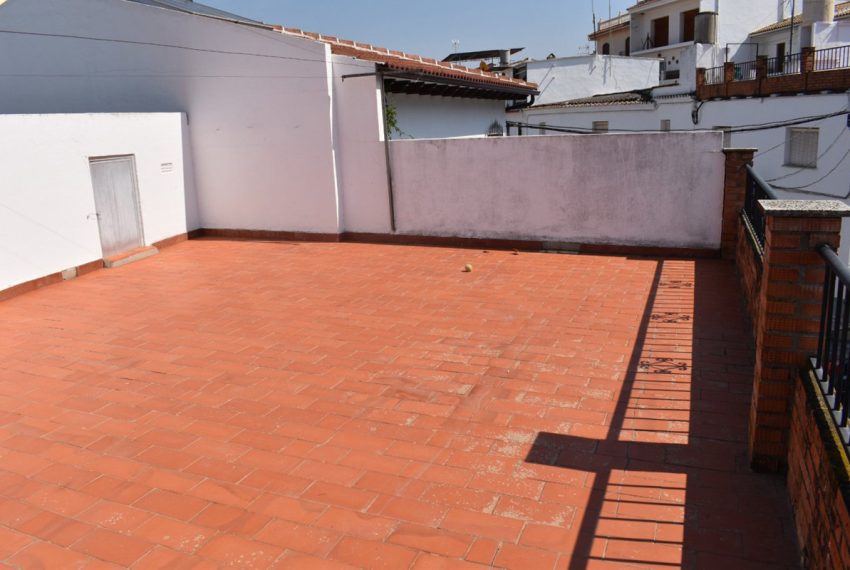 R3937837-Townhouse-For-Sale-Guaro-Terraced-4-Beds-140-Built-11