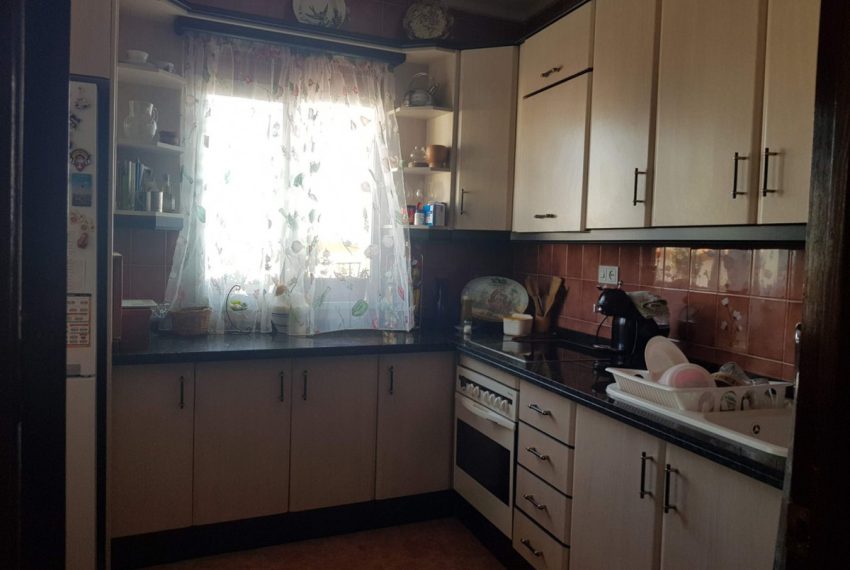 R3937837-Townhouse-For-Sale-Guaro-Terraced-4-Beds-140-Built-12