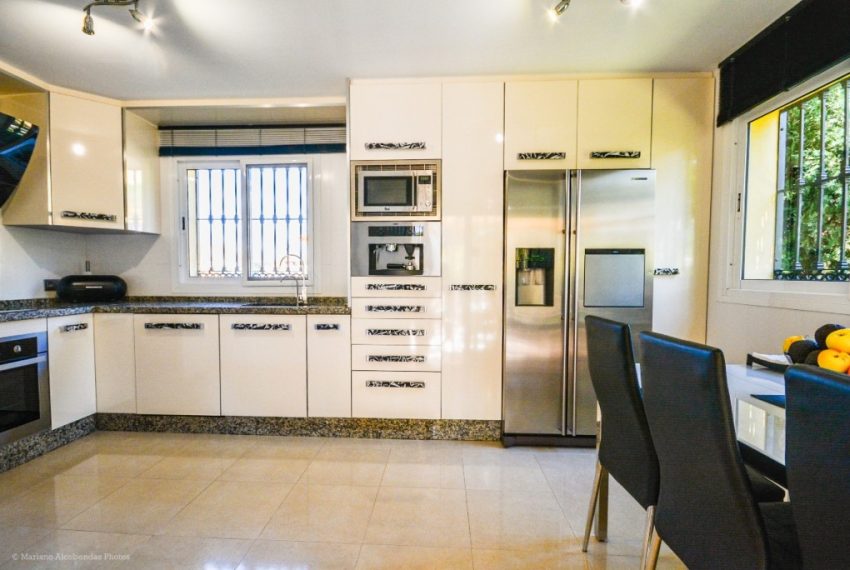 R4020082-Villa-For-Sale-Mijas-Costa-Detached-5-Beds-272-Built-13