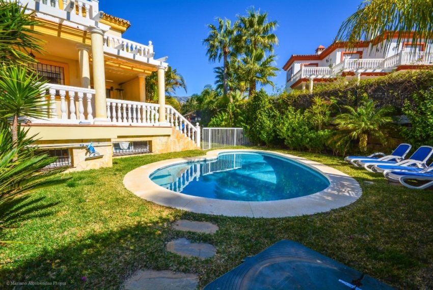 R4020082-Villa-For-Sale-Mijas-Costa-Detached-5-Beds-272-Built-3