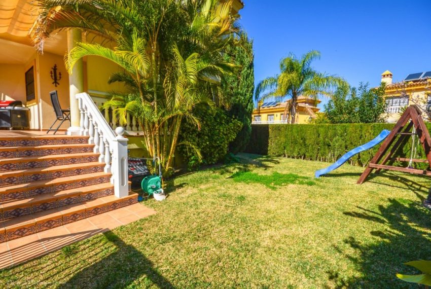 R4020082-Villa-For-Sale-Mijas-Costa-Detached-5-Beds-272-Built-4
