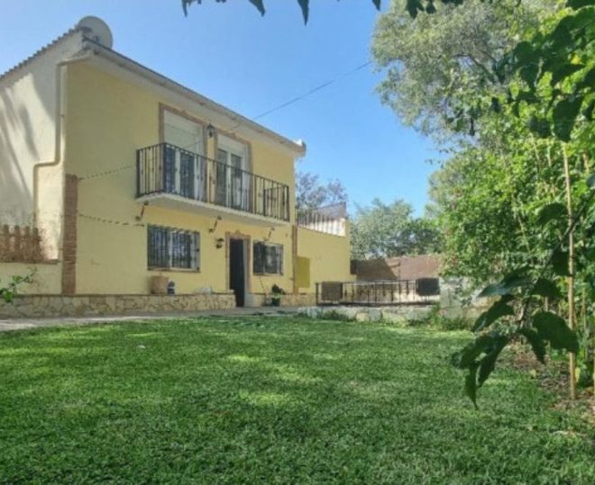 R4091575-Image 1-Detached - 2 Beds - 90 Built