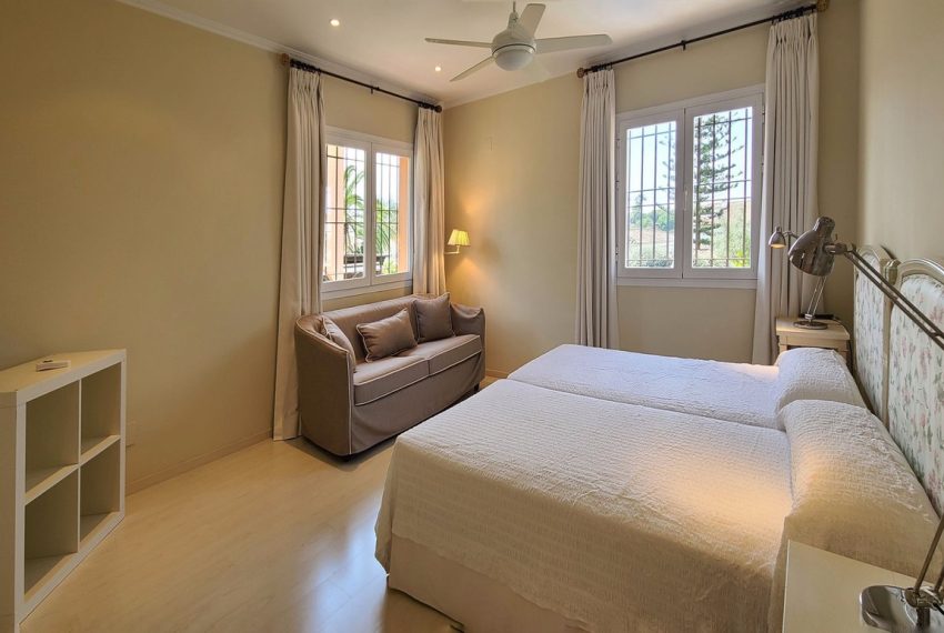 R4121434-Villa-For-Sale-The-Golden-Mile-Detached-5-Beds-291-Built-12