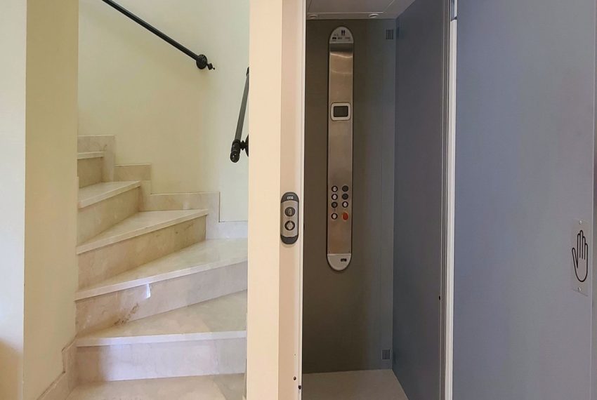 R4121434-Villa-For-Sale-The-Golden-Mile-Detached-5-Beds-291-Built-8