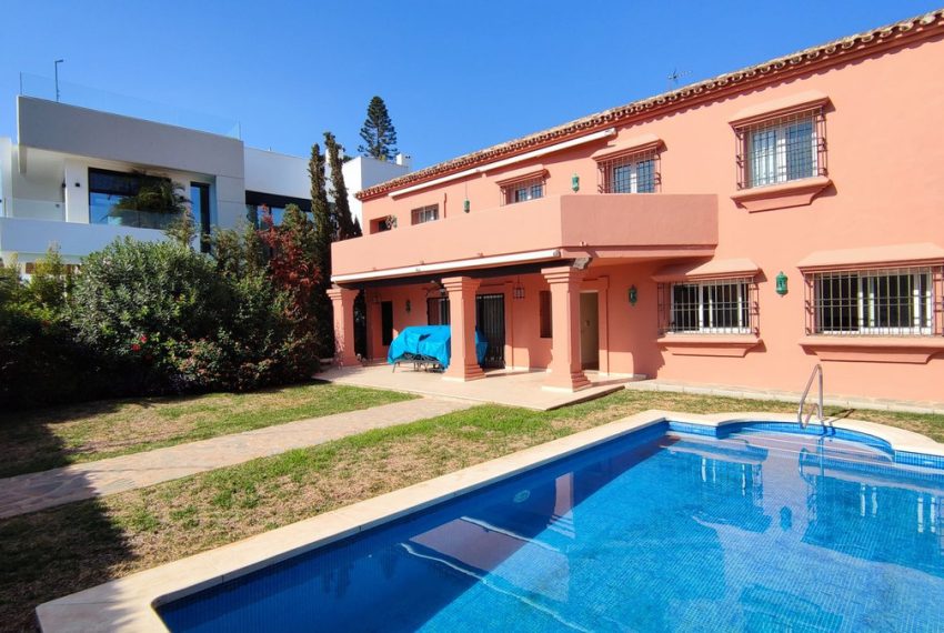 R4121434-Villa-For-Sale-The-Golden-Mile-Detached-5-Beds-291-Built