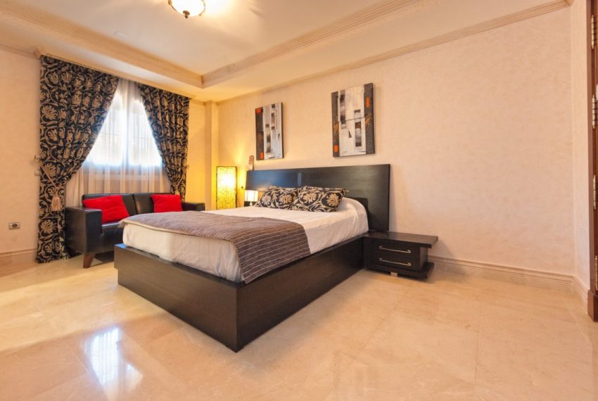 R4213192-Villa-For-Sale-La-Cala-de-Mijas-Detached-7-Beds-2235-Built-12
