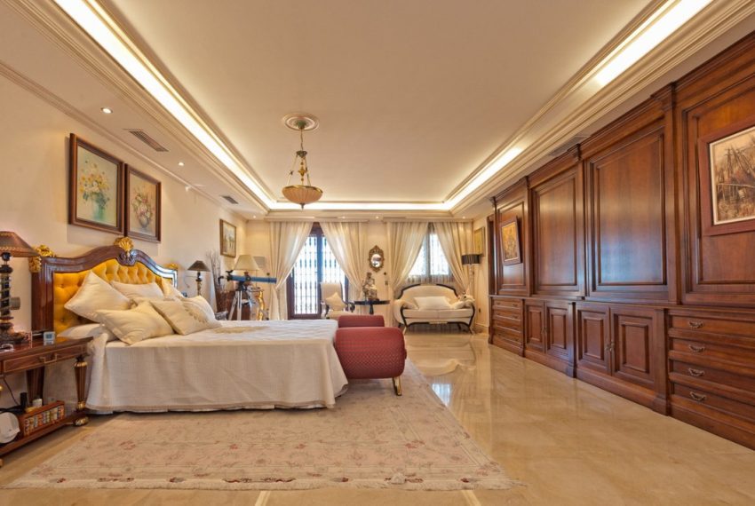 R4213192-Villa-For-Sale-La-Cala-de-Mijas-Detached-7-Beds-2235-Built-14