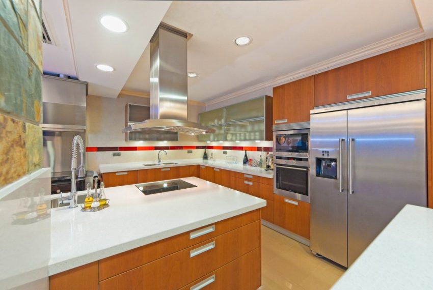 R4213192-Villa-For-Sale-La-Cala-de-Mijas-Detached-7-Beds-2235-Built-9