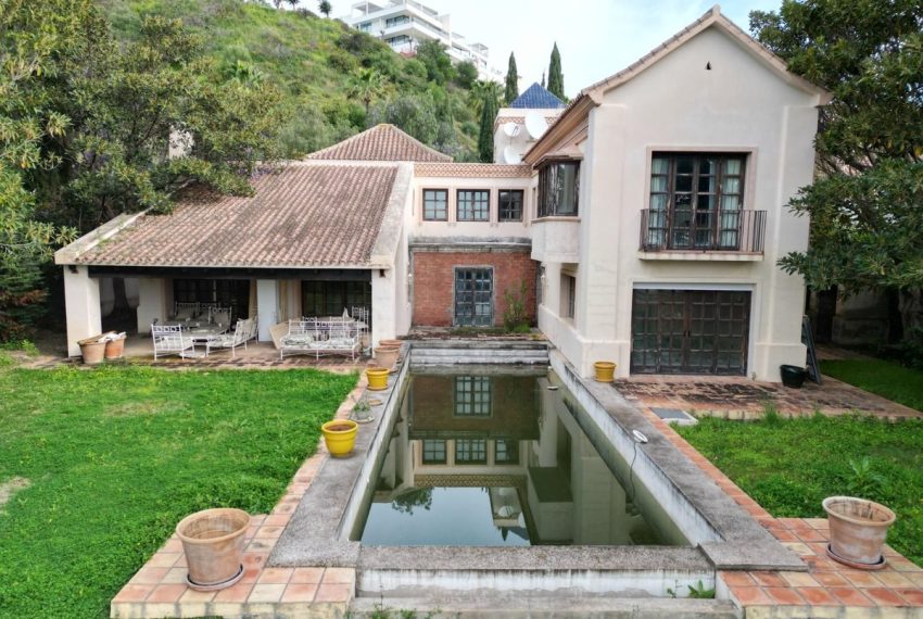 R4308385-Villa-For-Sale-Monte-Halcones-Detached-4-Beds-468-Built-1