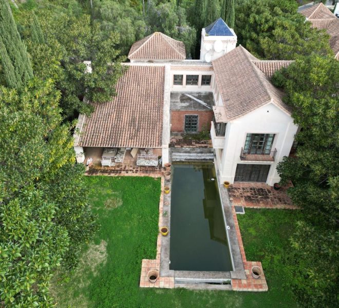 R4308385-Image 1-Detached - 4 Beds - 468 Built