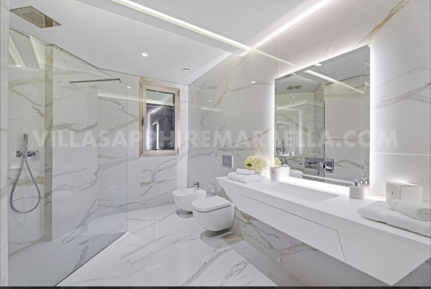 R4318993-Villa-For-Sale-Los-Monteros-Detached-6-Beds-1500-Built-13
