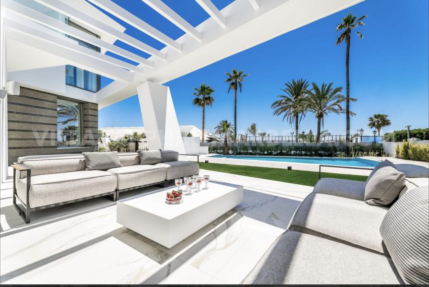 R4318993-Villa-For-Sale-Los-Monteros-Detached-6-Beds-1500-Built-3