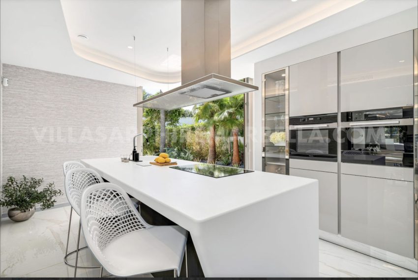 R4318993-Villa-For-Sale-Los-Monteros-Detached-6-Beds-1500-Built-7