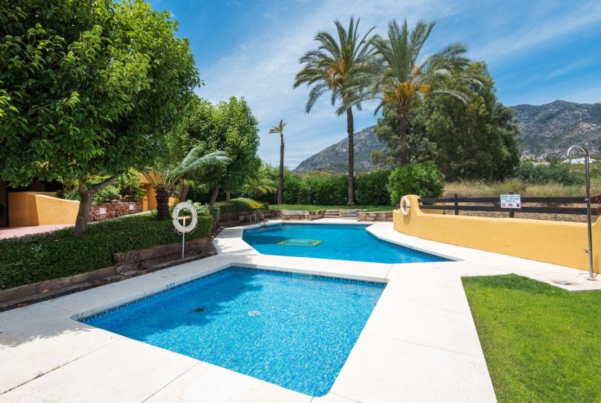 R4335847-Townhouse-For-Sale-Nagueles-Terraced-2-Beds-251-Built-1