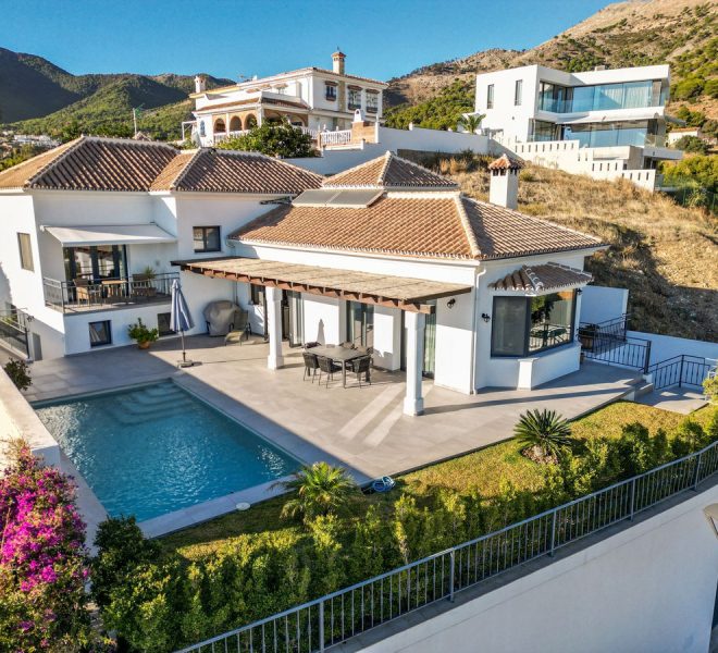 R4437112-Image 1-Detached - 4 Beds - 338 Built