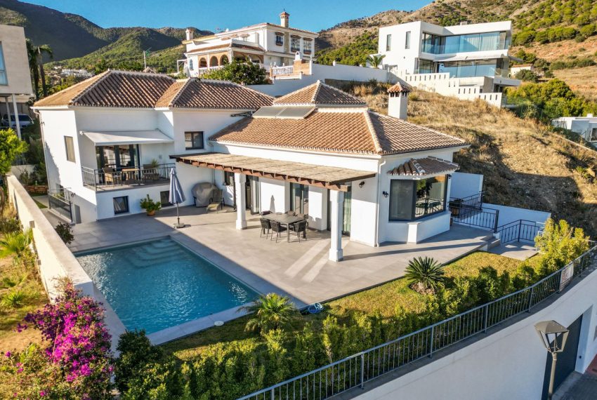 R4437112-Villa-For-Sale-Mijas-Detached-4-Beds-338-Built