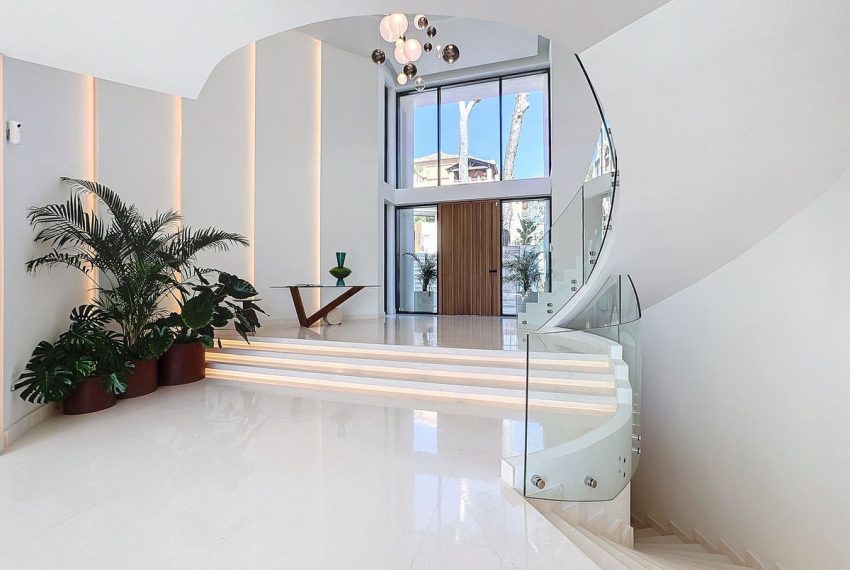 R4620106-Villa-For-Sale-Sierra-Blanca-Detached-6-Beds-885-Built-16