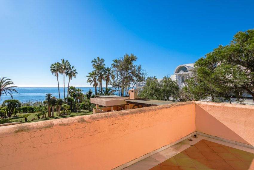 R4677691-Villa-For-Sale-New-Golden-Mile-Detached-8-Beds-1013-Built-13