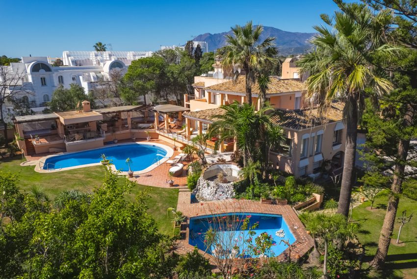 R4677691-Villa-For-Sale-New-Golden-Mile-Detached-8-Beds-1013-Built-3
