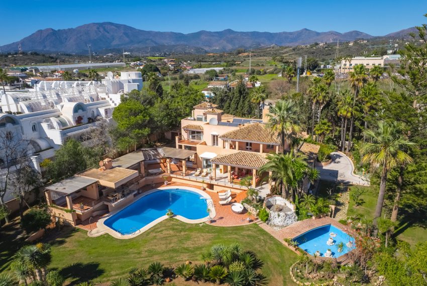 R4677691-Villa-For-Sale-New-Golden-Mile-Detached-8-Beds-1013-Built-4
