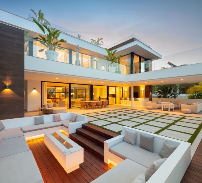 R4679047-Image 1-Detached - 5 Beds - 556 Built