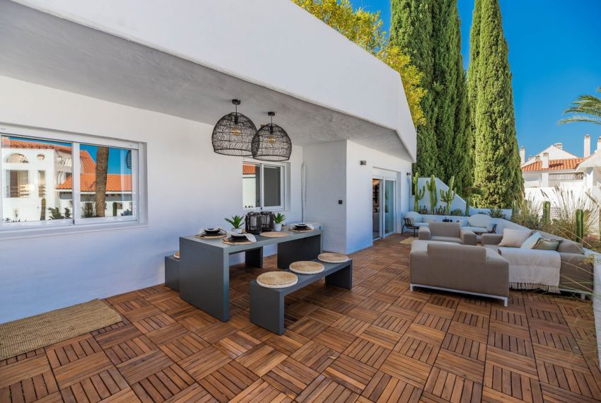R4694770-Apartment-For-Sale-Nueva-Andalucia-Middle-Floor-4-Beds-103-Built
