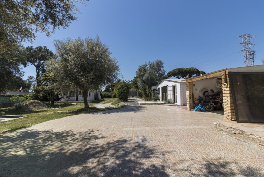 R4704922-Villa-For-Sale-Marbella-Detached-9-Beds-600-Built-3