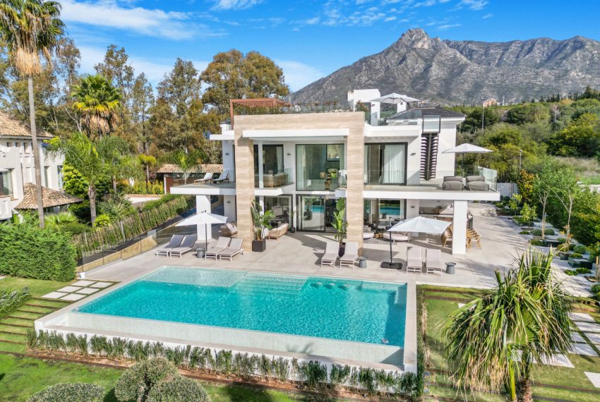 R4709347-Villa-For-Sale-The-Golden-Mile-Detached-6-Beds-903-Built-1
