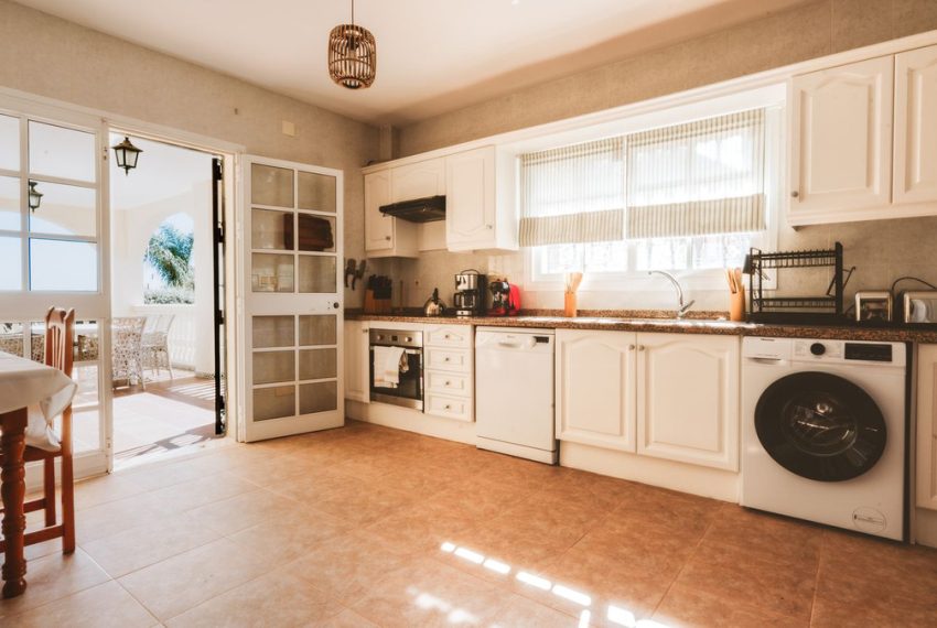 R4745782-Villa-For-Sale-Marbella-Detached-6-Beds-431-Built-9