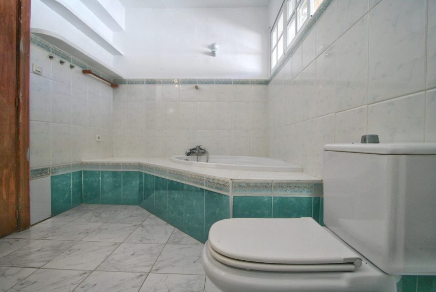 R4745806-Villa-For-Sale-Marbella-Detached-3-Beds-146-Built-10