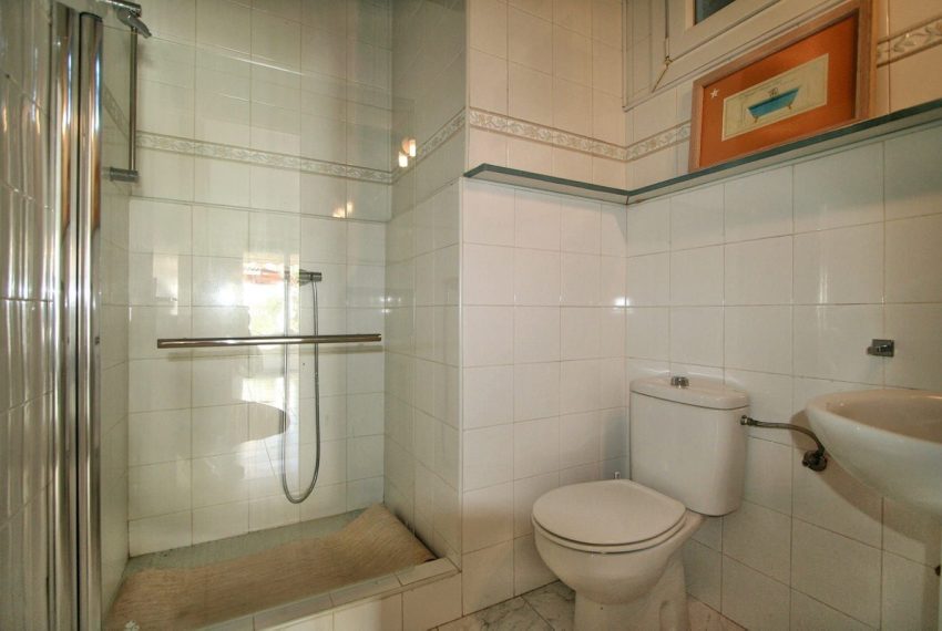 R4745806-Villa-For-Sale-Marbella-Detached-3-Beds-146-Built-16