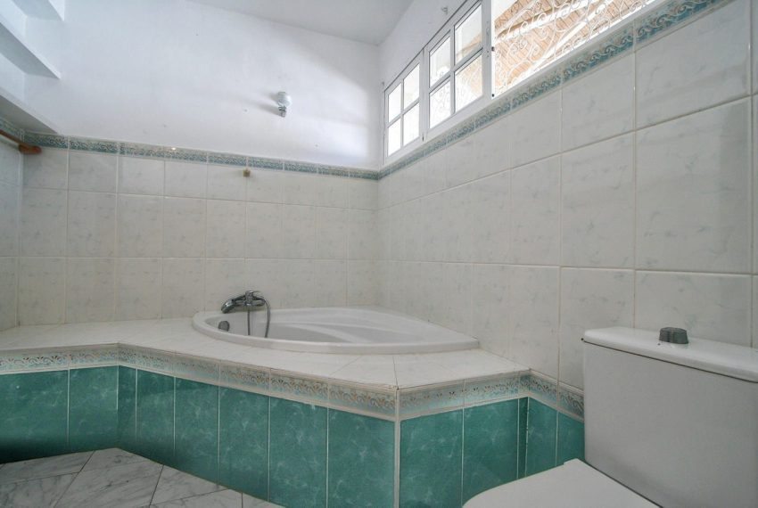 R4745806-Villa-For-Sale-Marbella-Detached-3-Beds-146-Built-19