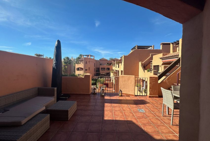 R4749847-Apartment-For-Sale-Cancelada-Penthouse-2-Beds-90-Built