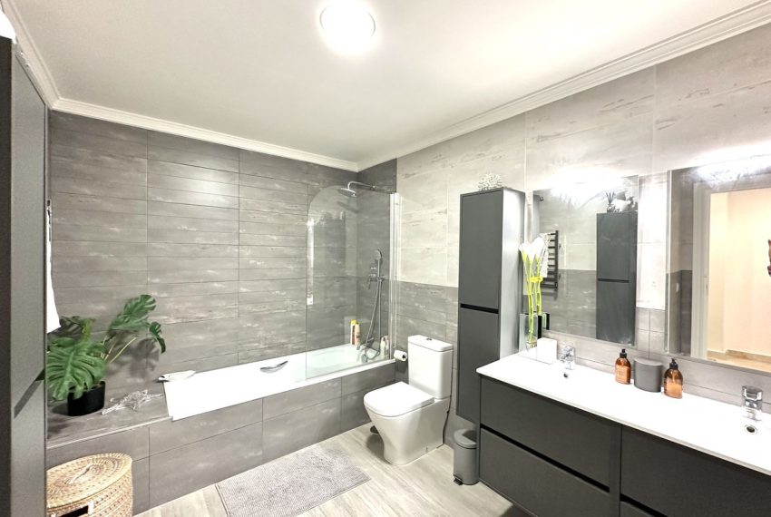 R4752184-Apartment-For-Sale-La-Quinta-Middle-Floor-4-Beds-160-Built-10