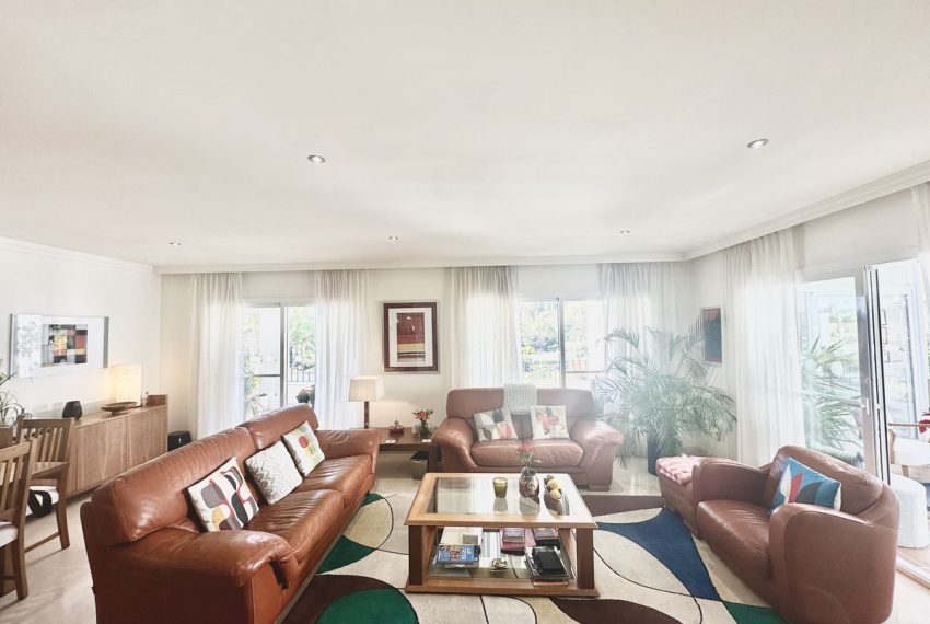 R4752184-Apartment-For-Sale-La-Quinta-Middle-Floor-4-Beds-160-Built-4