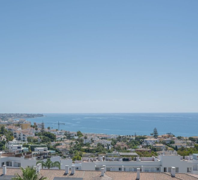 R4765513-Image 1-Penthouse - 3 Beds - 102 Built