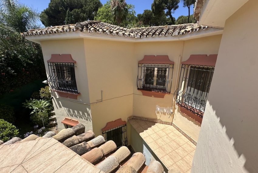 R4775542-Villa-For-Sale-Nueva-Andalucia-Detached-5-Beds-441-Built-10