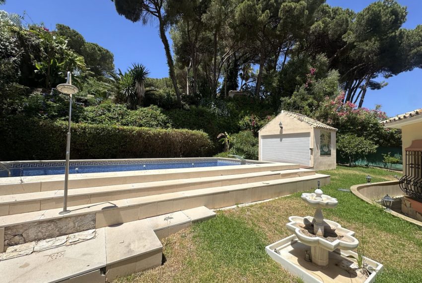 R4775542-Villa-For-Sale-Nueva-Andalucia-Detached-5-Beds-441-Built-12