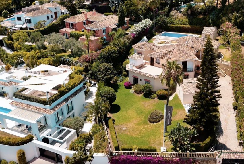 R4775542-Villa-For-Sale-Nueva-Andalucia-Detached-5-Beds-441-Built-3