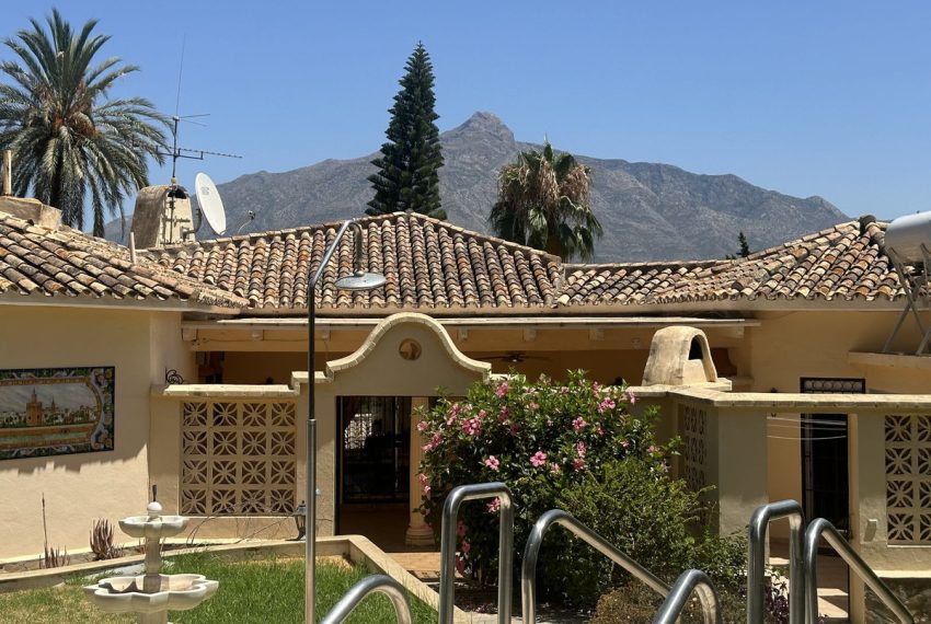 R4775542-Villa-For-Sale-Nueva-Andalucia-Detached-5-Beds-441-Built-8